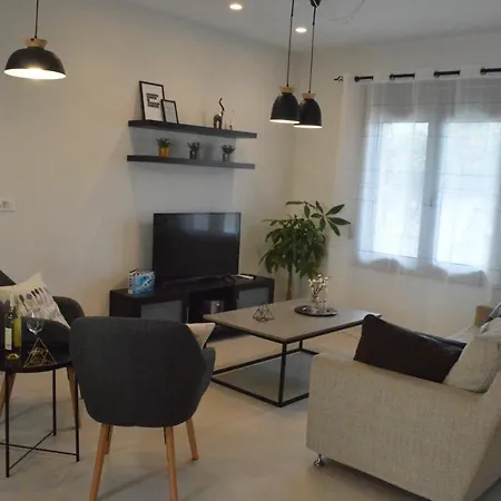 Leonidas House Apartamento