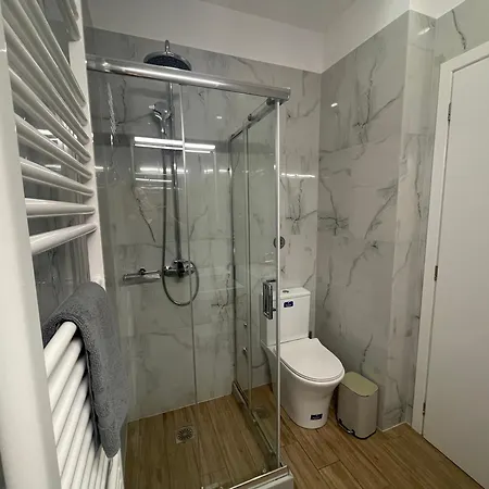 Leonidas House Apartamento