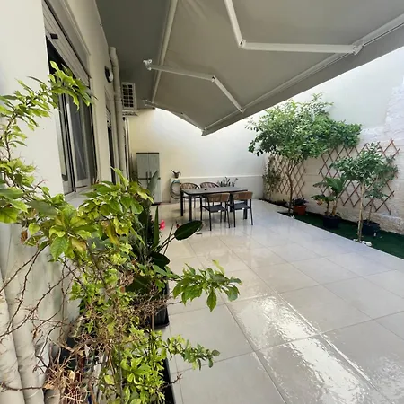 Appartement Leonidas House *