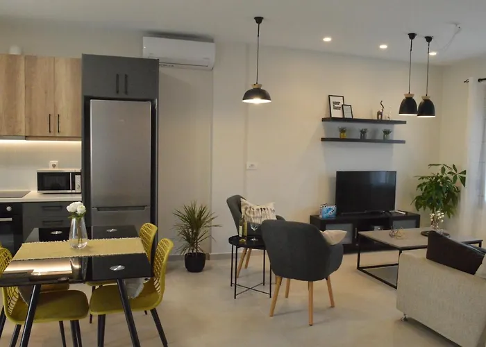 Leonidas House Appartement