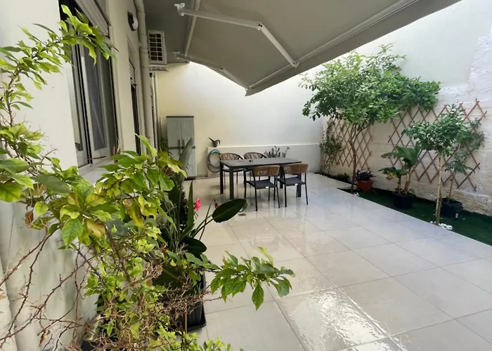 Appartement Leonidas House *